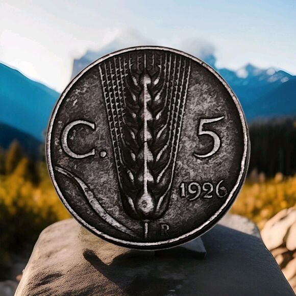 Italy 1926-R Copper 5 Centesimi. Vittorio Emanuel III. High Grade. KM# 58 - Picture 2 of 2